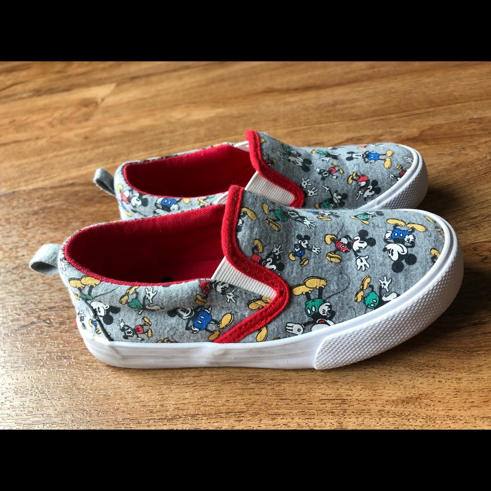 Mickey slip on shoes